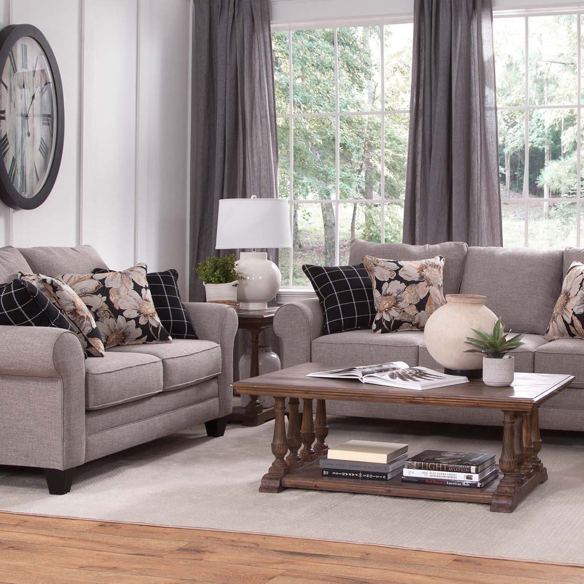 S173 Sofa And Loveseat Set Woodhaven