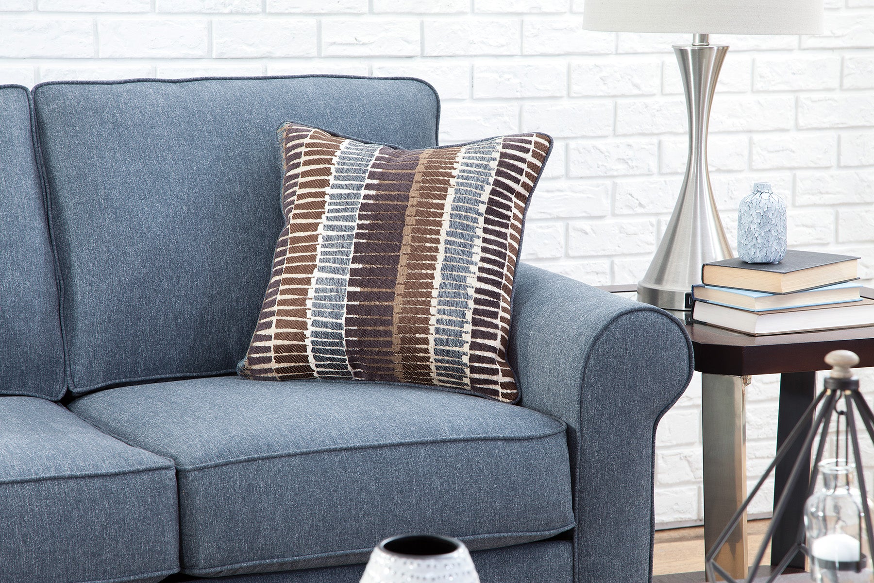 A330V8 Loveseat - Blue